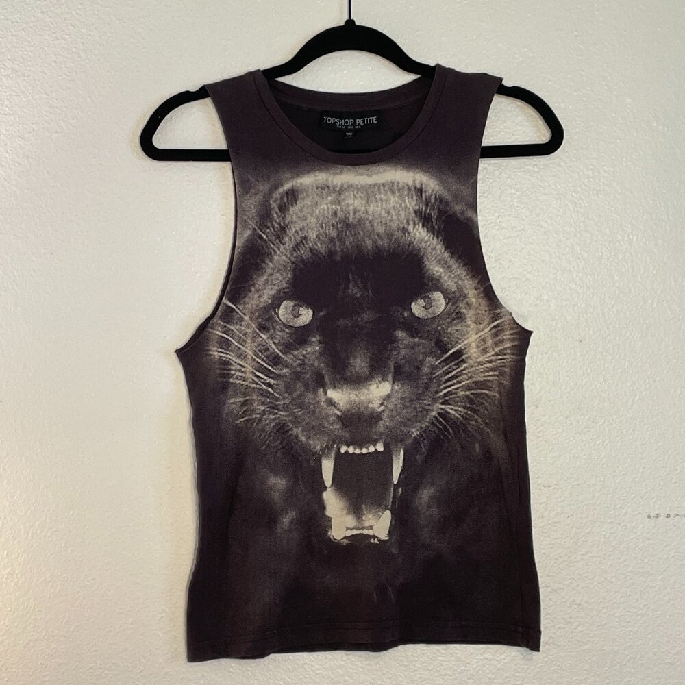 Topshop Petite Graphic Tank – Black Leopard